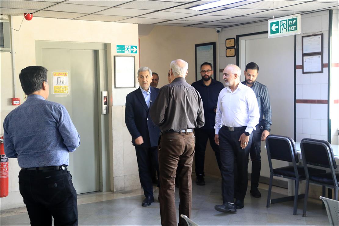 رئیس دانشگاه علوم پزشکی شیراز از بهداشت و درمان صنعت نفت فارس بازدید کرد 7