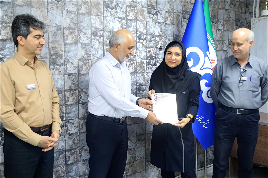 تجلیل از عوامل حادثه نشت گاز پالایشگاه 17