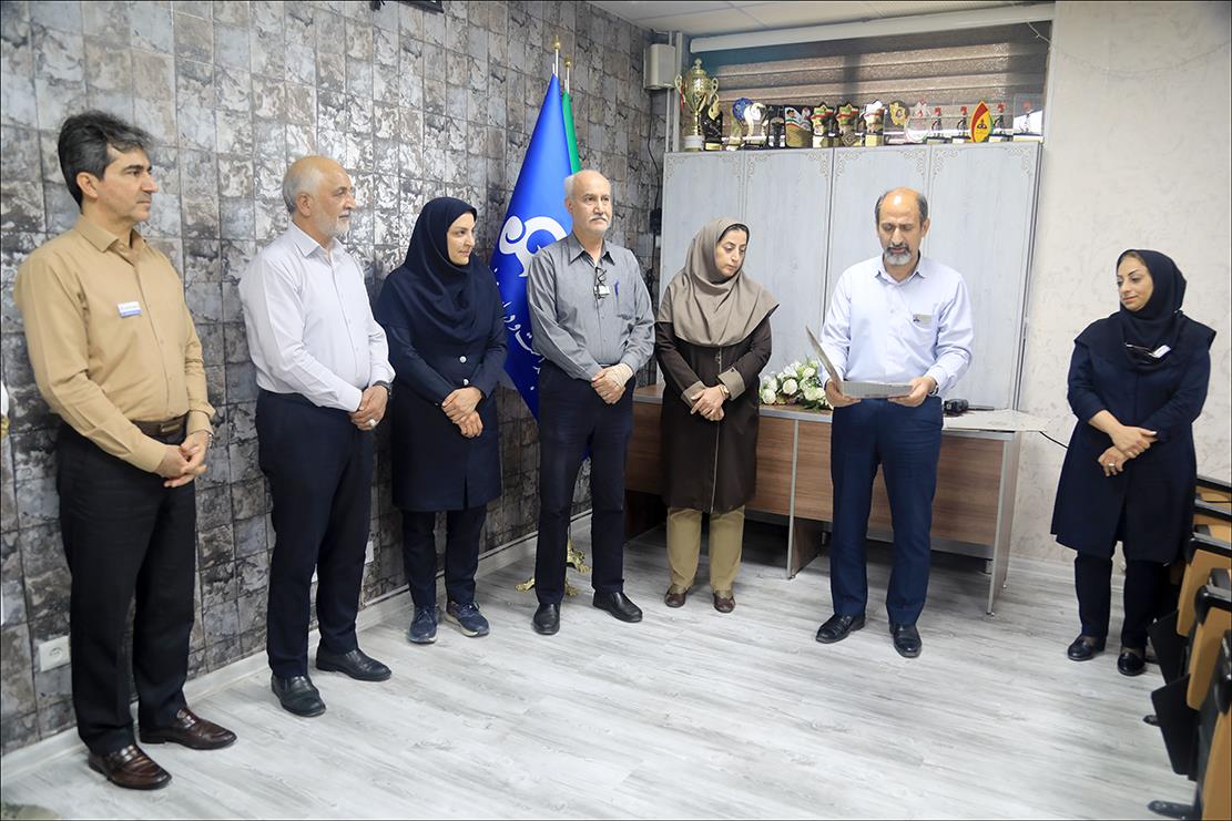 تجلیل از عوامل حادثه نشت گاز پالایشگاه 15