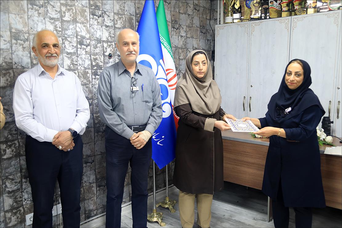 تجلیل از عوامل حادثه نشت گاز پالایشگاه 14