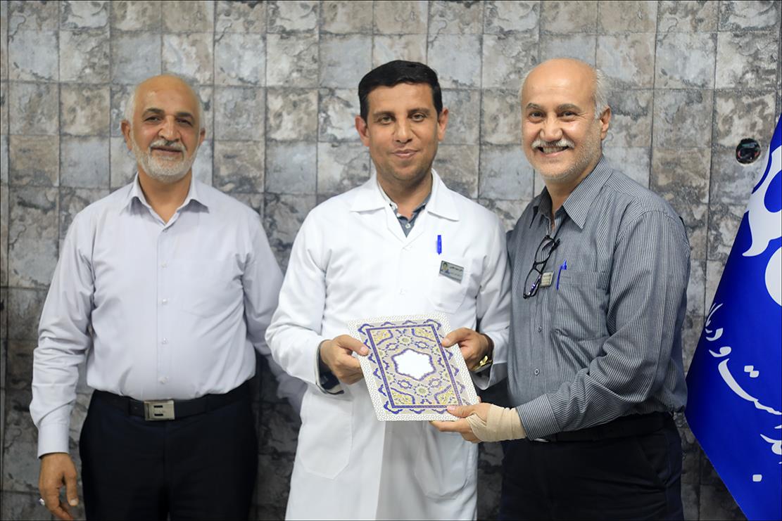 تجلیل از عوامل حادثه نشت گاز پالایشگاه 8