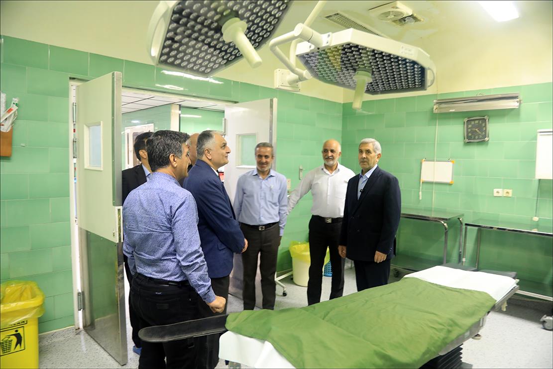 رئیس دانشگاه علوم پزشکی شیراز از بهداشت و درمان صنعت نفت فارس بازدید کرد 5