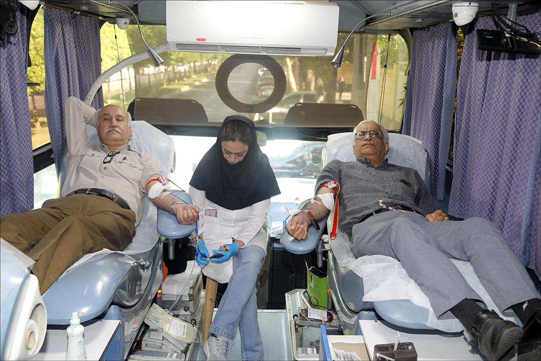 30 هزار لیتر خون اهدایی بهداشت و درمان صنعت نفت فارس  33