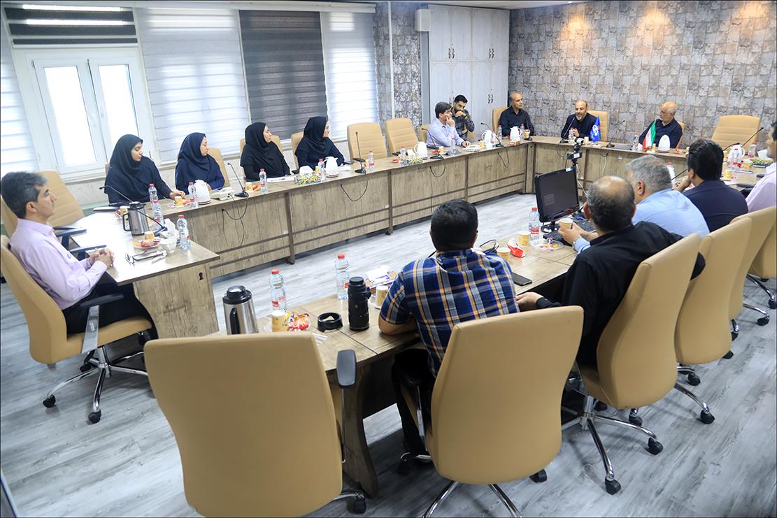 برگزاری نشست روشنگری جهاد تبیین با موضوع جنگ تحمیلی 12 روزه  16