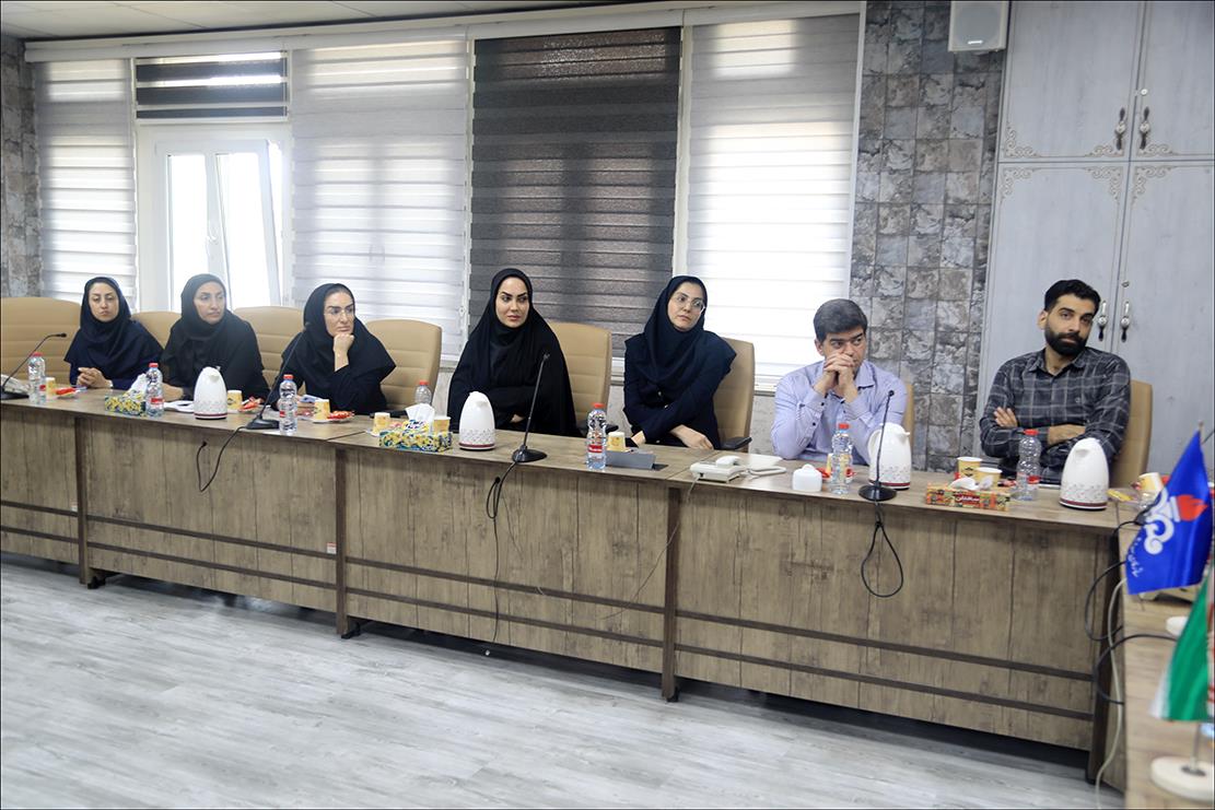 برگزاری نشست روشنگری جهاد تبیین با موضوع جنگ تحمیلی 12 روزه  15