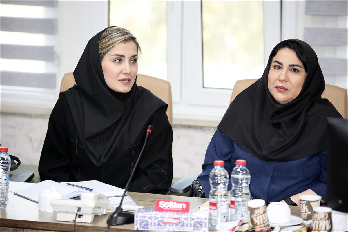 نخستین روز از همایش دو روزه نرم افزار یکپارچه درمانگاهی سازمان در شیراز 24