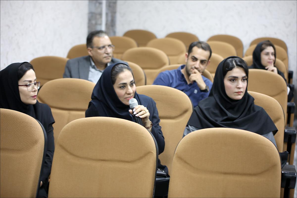 نخستین روز از همایش دو روزه نرم افزار یکپارچه درمانگاهی سازمان در شیراز 19