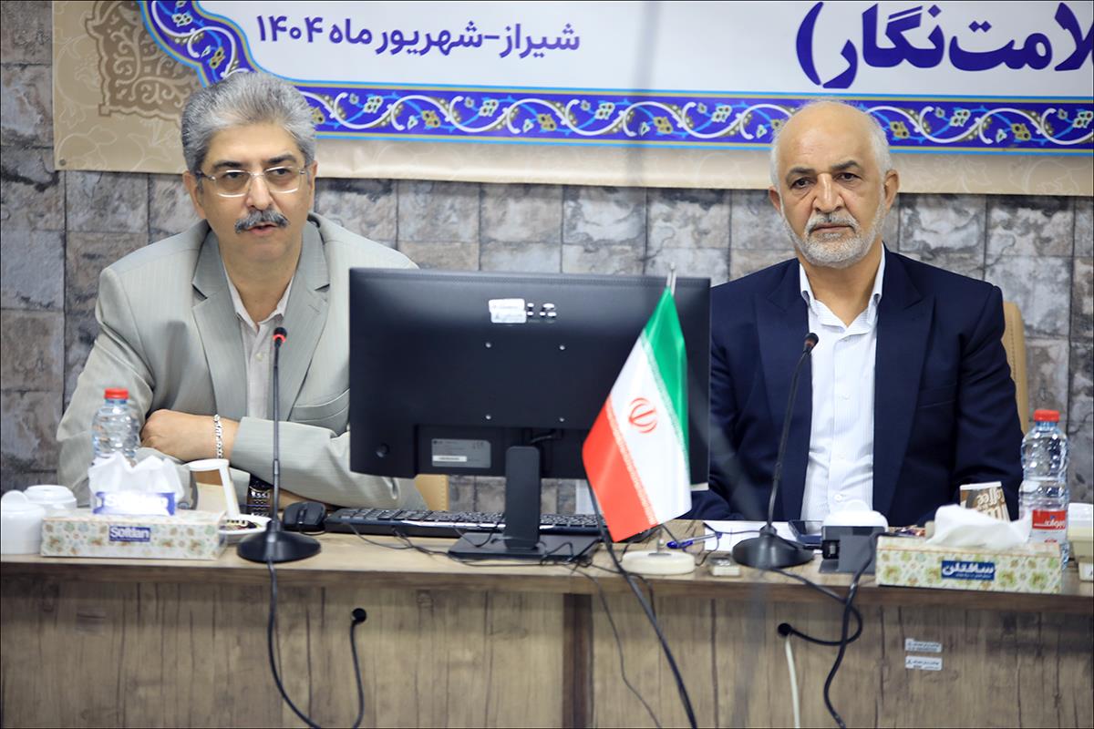 نخستین روز از همایش دو روزه نرم افزار یکپارچه درمانگاهی سازمان در شیراز 13