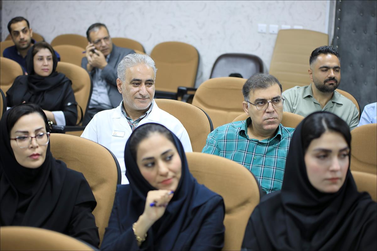 نخستین روز از همایش دو روزه نرم افزار یکپارچه درمانگاهی سازمان در شیراز 11