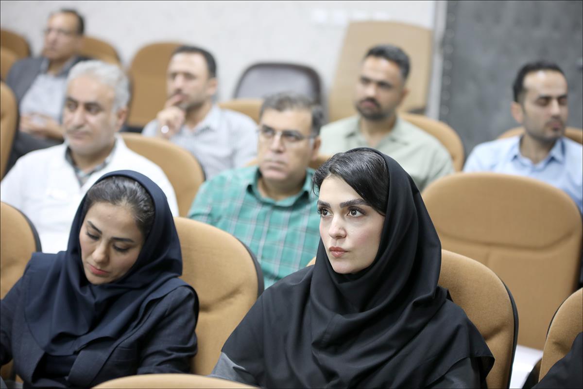 نخستین روز از همایش دو روزه نرم افزار یکپارچه درمانگاهی سازمان در شیراز 8