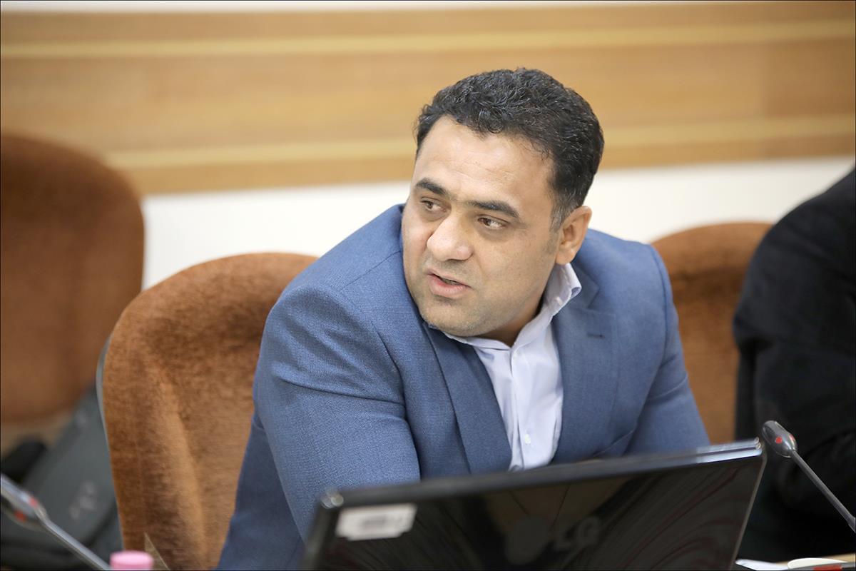 هم اندیشی مدیران شرکت های نفتی فارس با رییس بهداشت و درمان صنعت نفت فارس  41