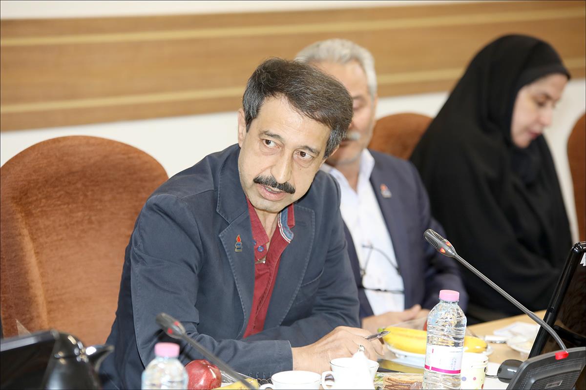 هم اندیشی مدیران شرکت های نفتی فارس با رییس بهداشت و درمان صنعت نفت فارس  38