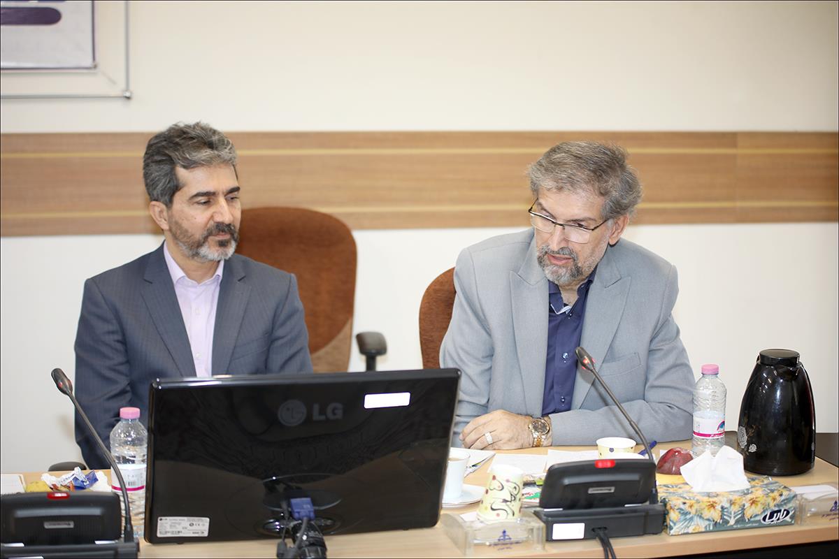 هم اندیشی مدیران شرکت های نفتی فارس با رییس بهداشت و درمان صنعت نفت فارس  27