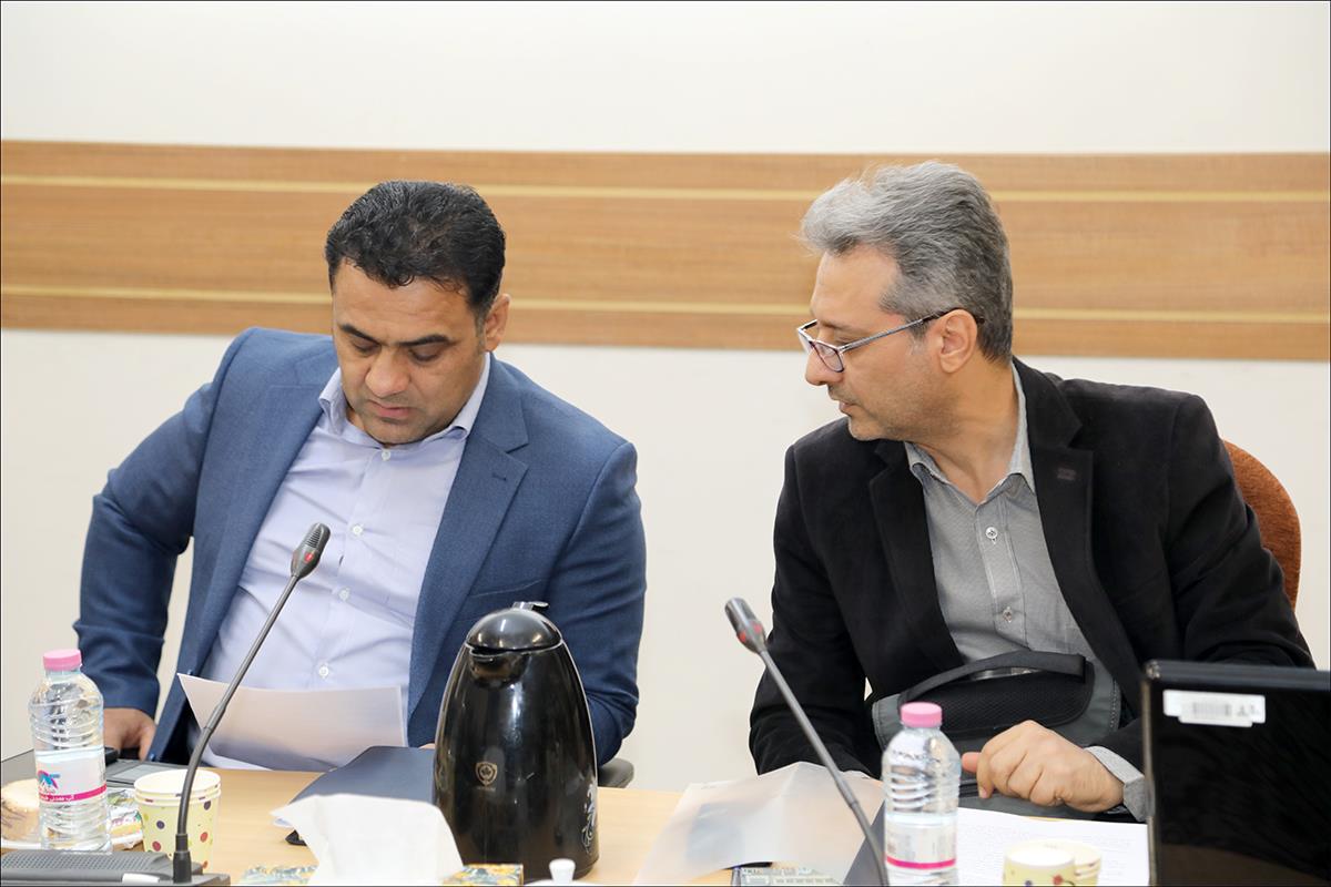 هم اندیشی مدیران شرکت های نفتی فارس با رییس بهداشت و درمان صنعت نفت فارس  22