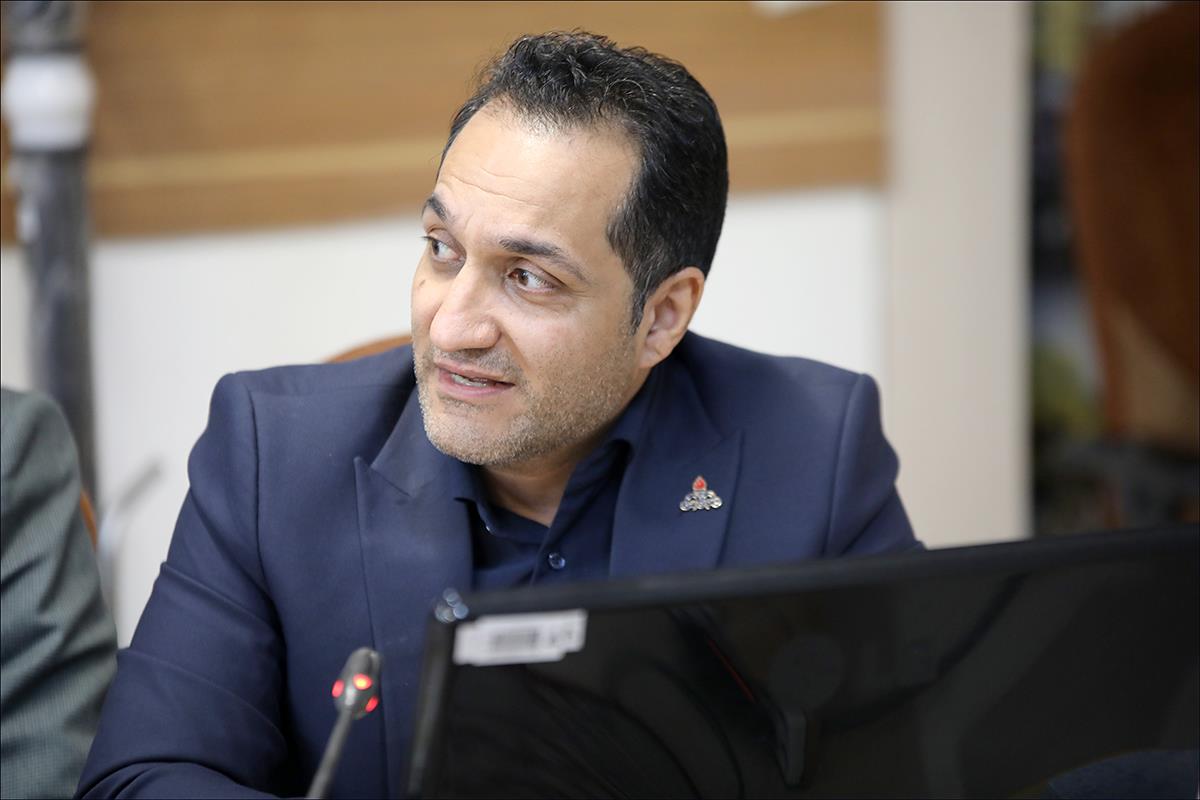 هم اندیشی مدیران شرکت های نفتی فارس با رییس بهداشت و درمان صنعت نفت فارس  1