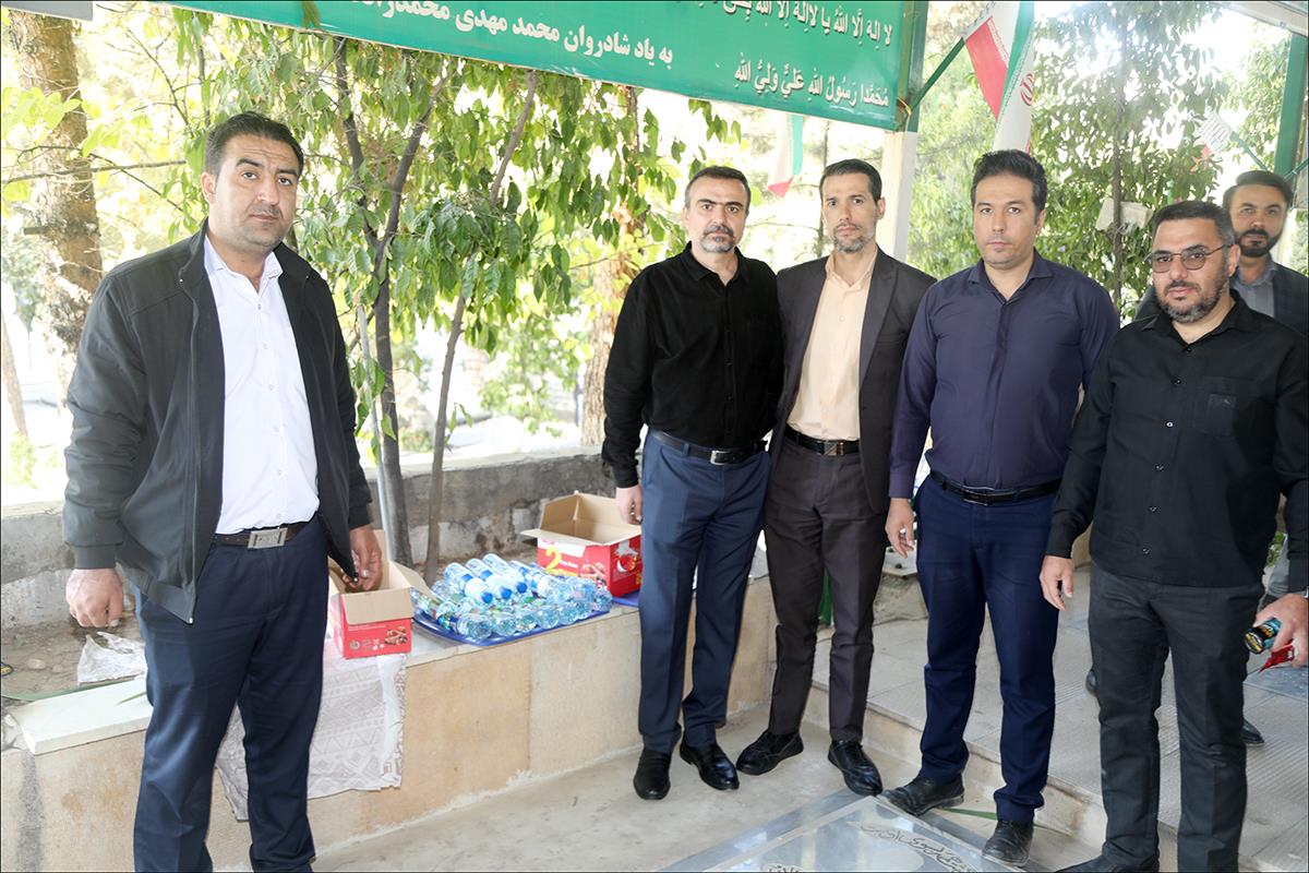 هفته بسیج/زیارت قبور شهدا 8