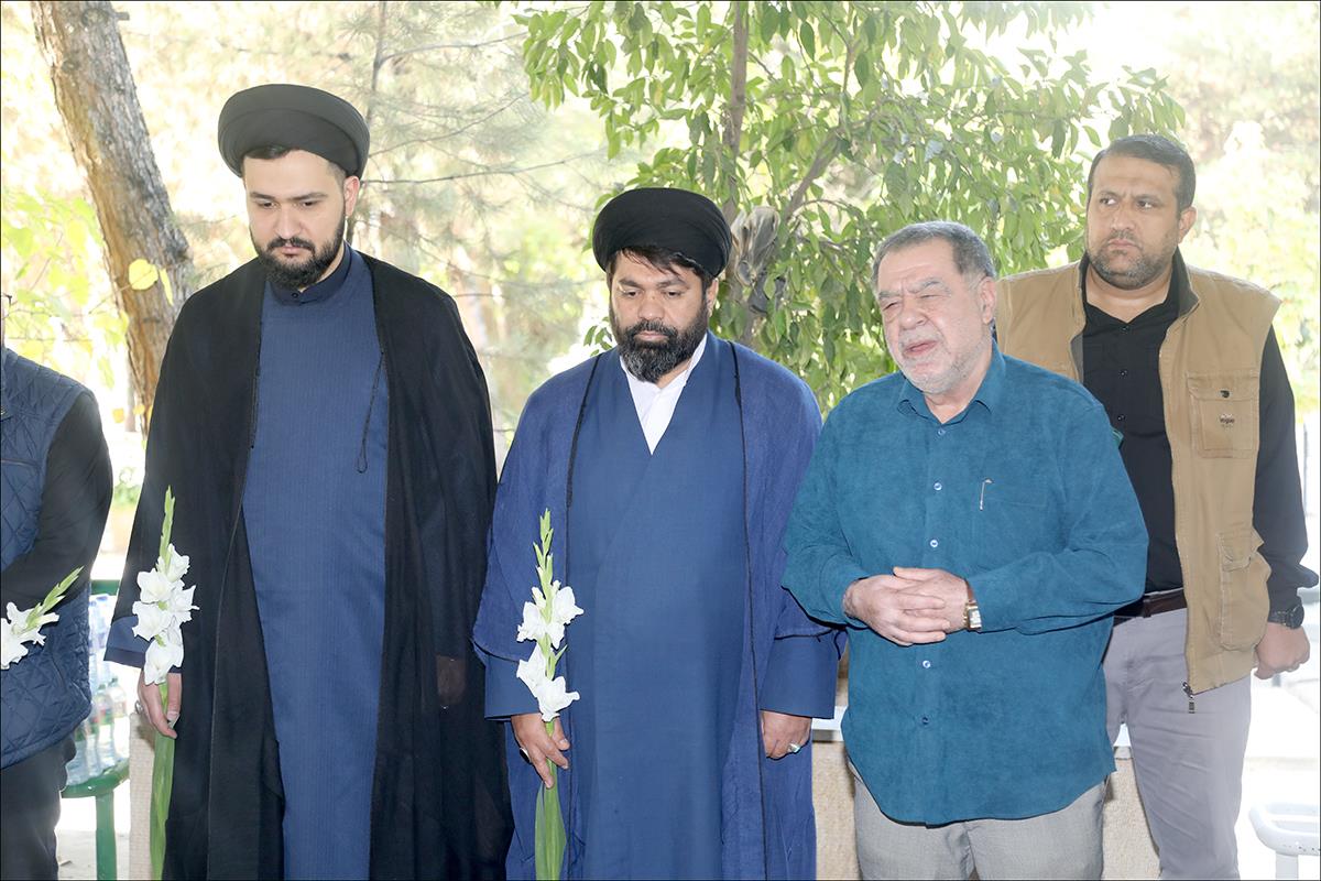 هفته بسیج/زیارت قبور شهدا 2