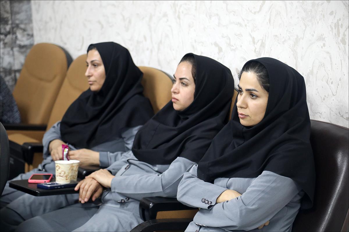 کلاس آموزش خدماتی ها 16