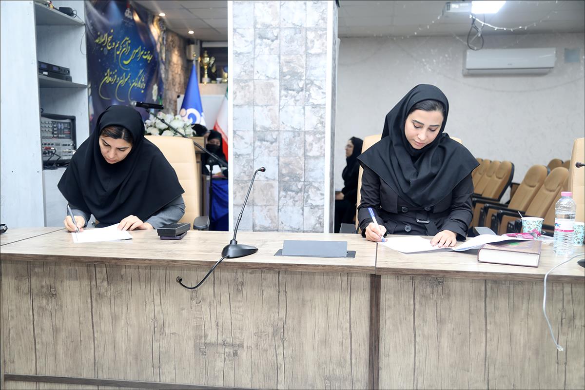 مرحله مقدماتی پنجمین دوره مسابقات قرآن وزارت نفت در بهداشت و درمان فارس برگزار شد 15