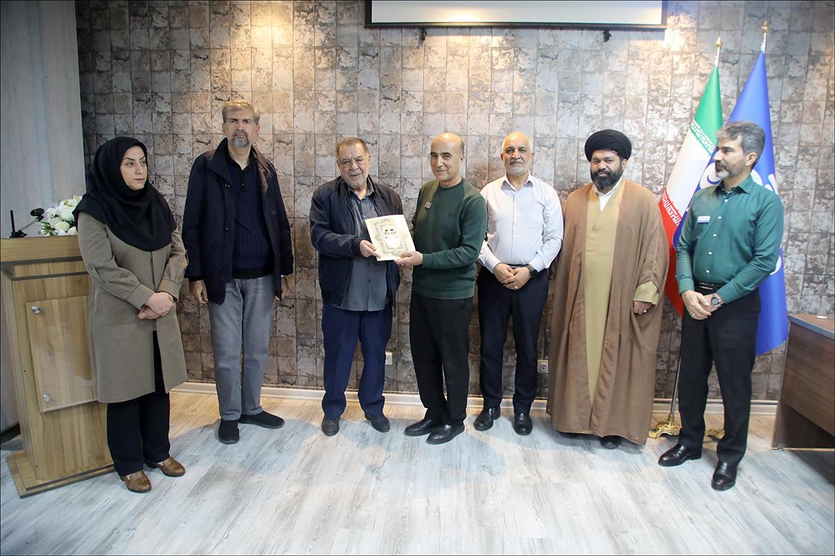 نشست اهدا احکام شورای پایگاه 13