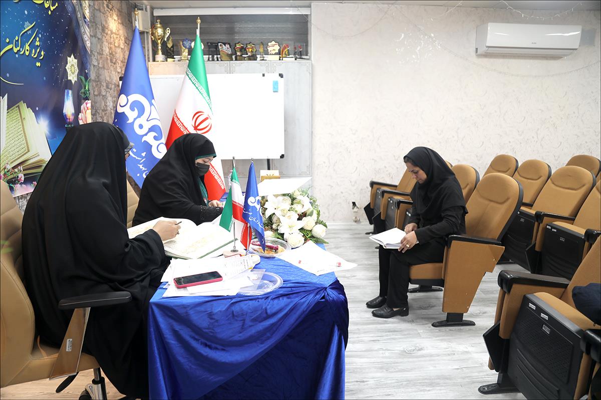 مرحله مقدماتی پنجمین دوره مسابقات قرآن وزارت نفت در بهداشت و درمان فارس برگزار شد 8