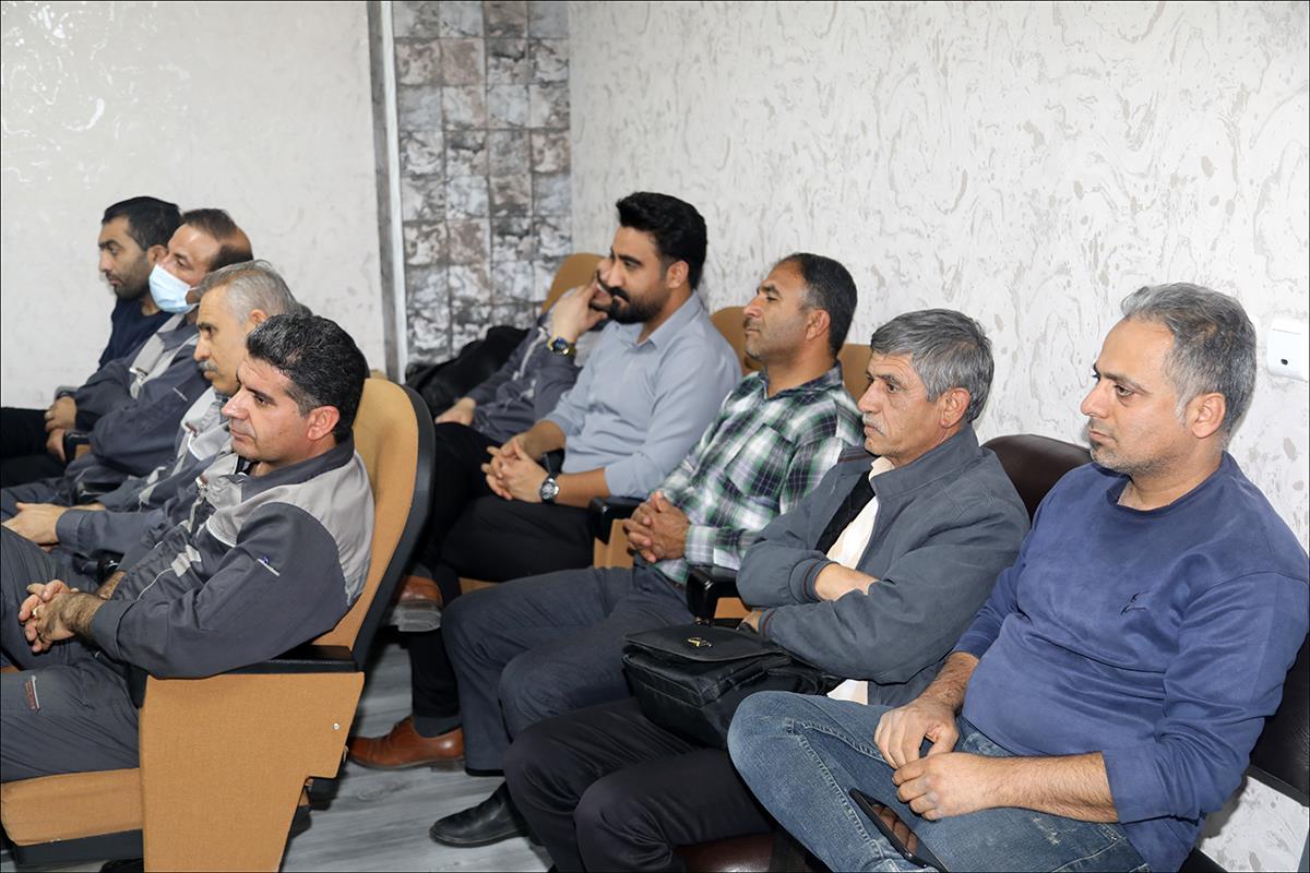 کلاس آموزش خدماتی ها 11