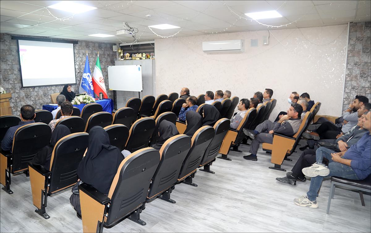 کلاس آموزش خدماتی ها 6