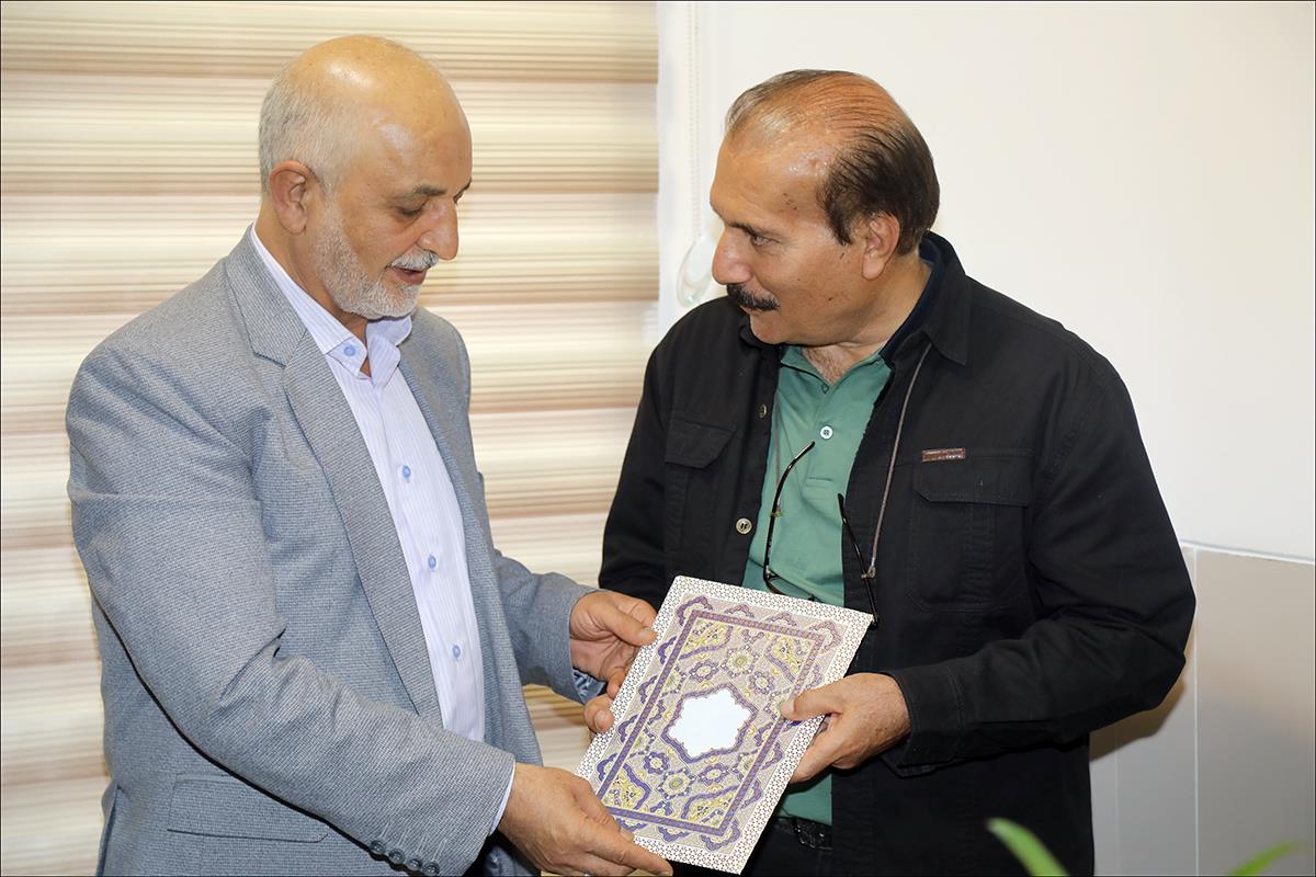 سرپرست مرکز مشاوره بهداشت و درمان صنعت نفت فارس منصوب شد 4