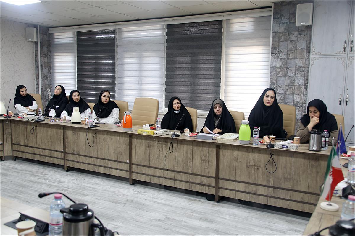 نشست اهدا احکام شورای پایگاه 4