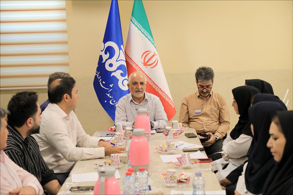 مانور دور میزی شبان 4