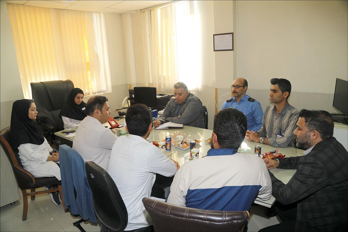 مانور دور میزی درمانگاهد مرودشت 2