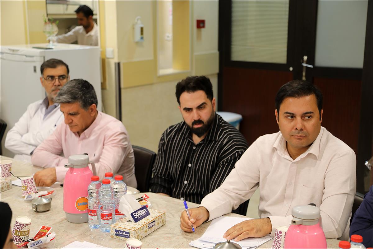 مانور دور میزی شبان 1