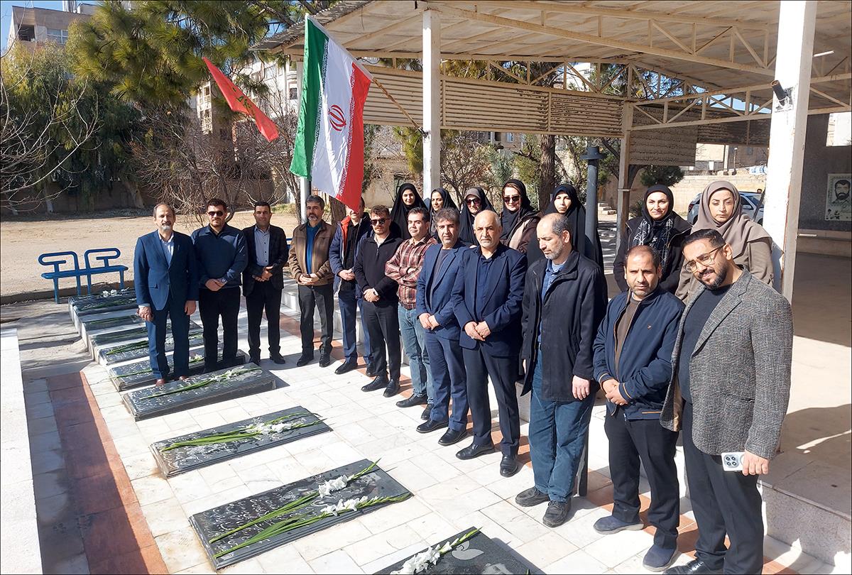 دهه فجر/زیارت قبور شهدا 10