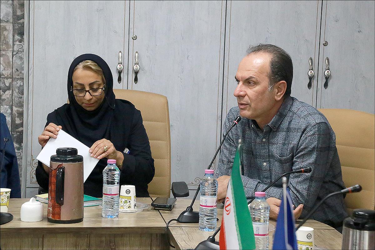 نشست هم اندیشی رییس بهداشت و درمان صنعت نفت فارس با پزشکان عمومی 18