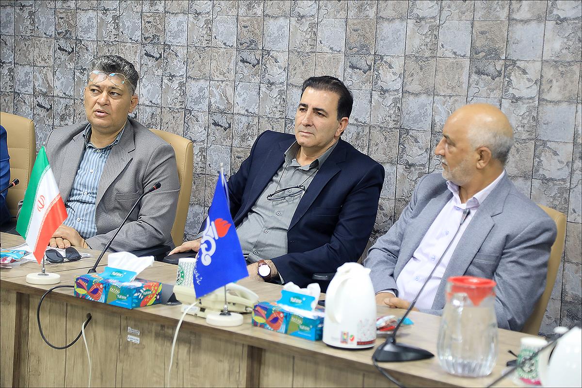 گواهینامه ثبت شورای اسلامی کار در قالب اعتبارنامه اهداء شد 32