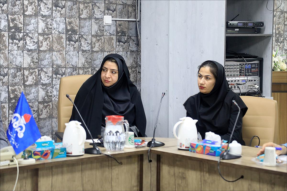 گواهینامه ثبت شورای اسلامی کار در قالب اعتبارنامه اهداء شد 31