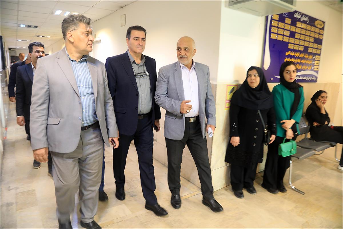 گواهینامه ثبت شورای اسلامی کار در قالب اعتبارنامه اهداء شد 13