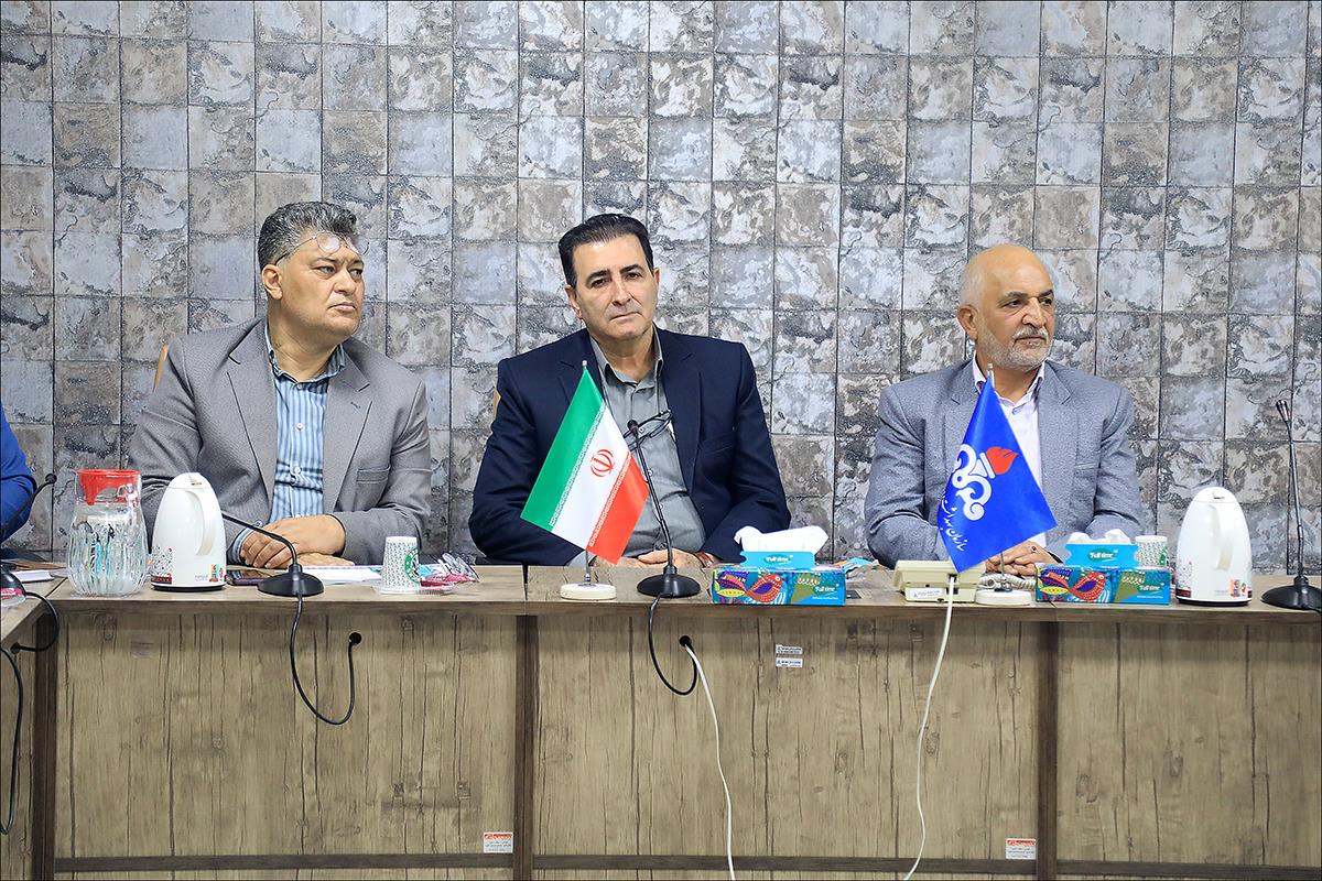 گواهینامه ثبت شورای اسلامی کار در قالب اعتبارنامه اهداء شد 12