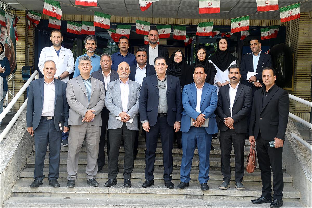 گواهینامه ثبت شورای اسلامی کار در قالب اعتبارنامه اهداء شد 6