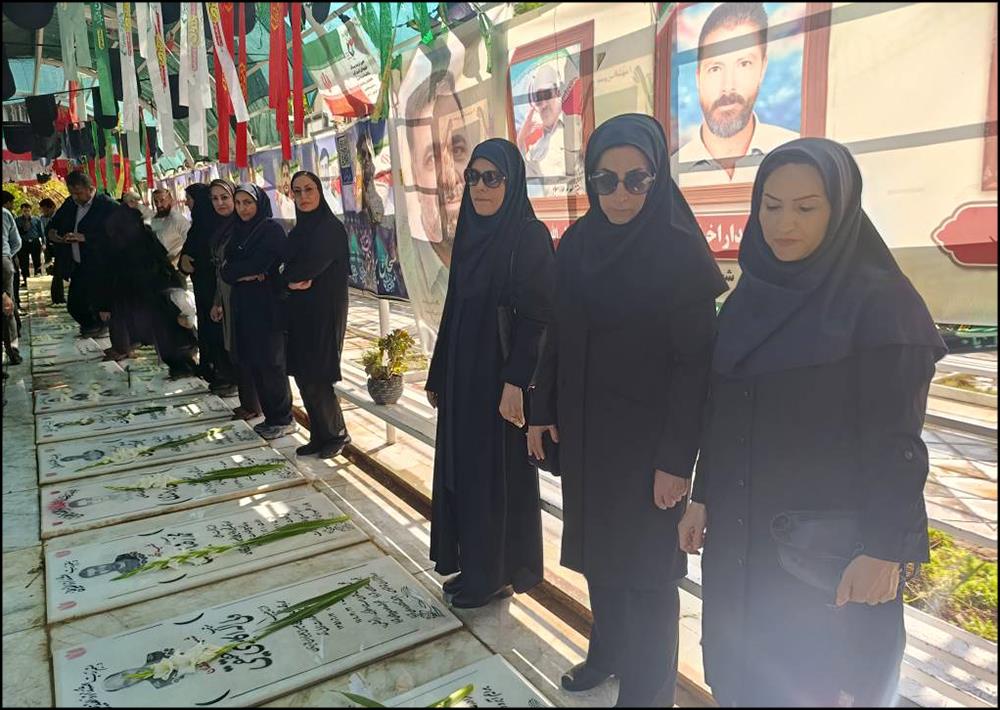 تجدید میثاق با شهدای دفاع مقدس؛ گلباران قبور شهدای جنگ رمضان در صنعت نفت فارس 10
