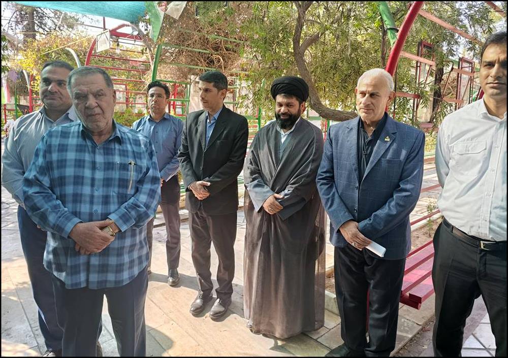 تجدید میثاق با شهدای دفاع مقدس؛ گلباران قبور شهدای جنگ رمضان در صنعت نفت فارس 6