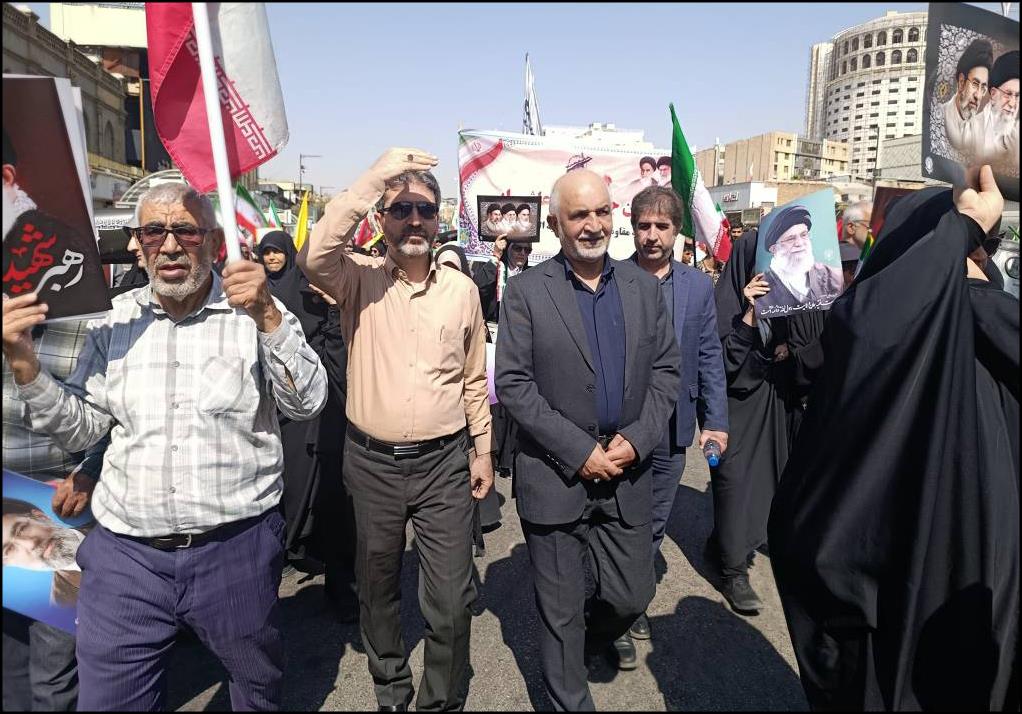 از ایثار در جبهه تا خدمت در مسیر سلامت/ بزرگداشت هفته دفاع مقدس در مجموعه بهداشت و درمان صنعت نفت فارس 28