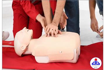 کارکنان شرکت بهره برداری نفت و گاز زاگرس جنوبی کمک های اولیه را آموختند